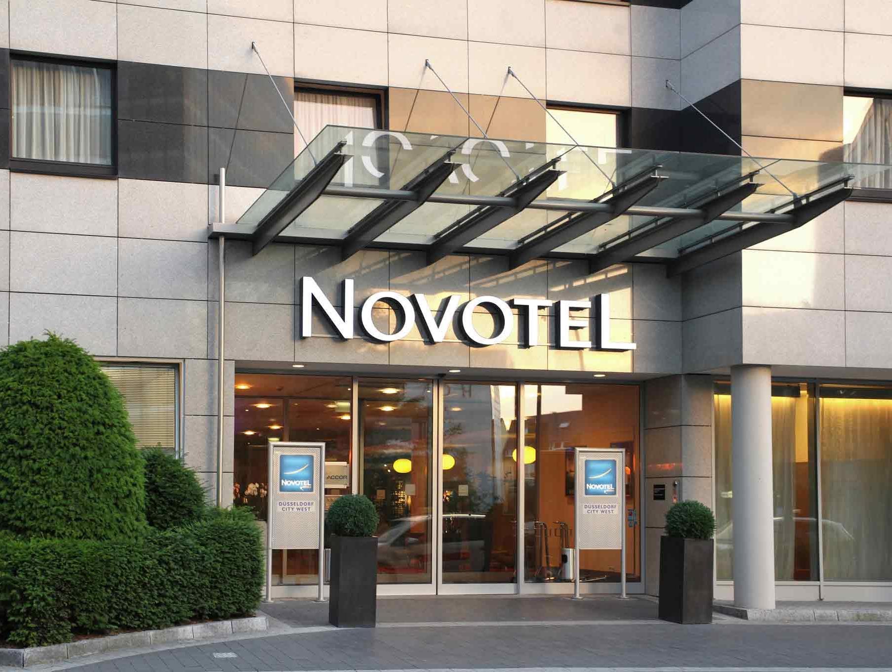 Novotel Düsseldorf City West Exterior foto